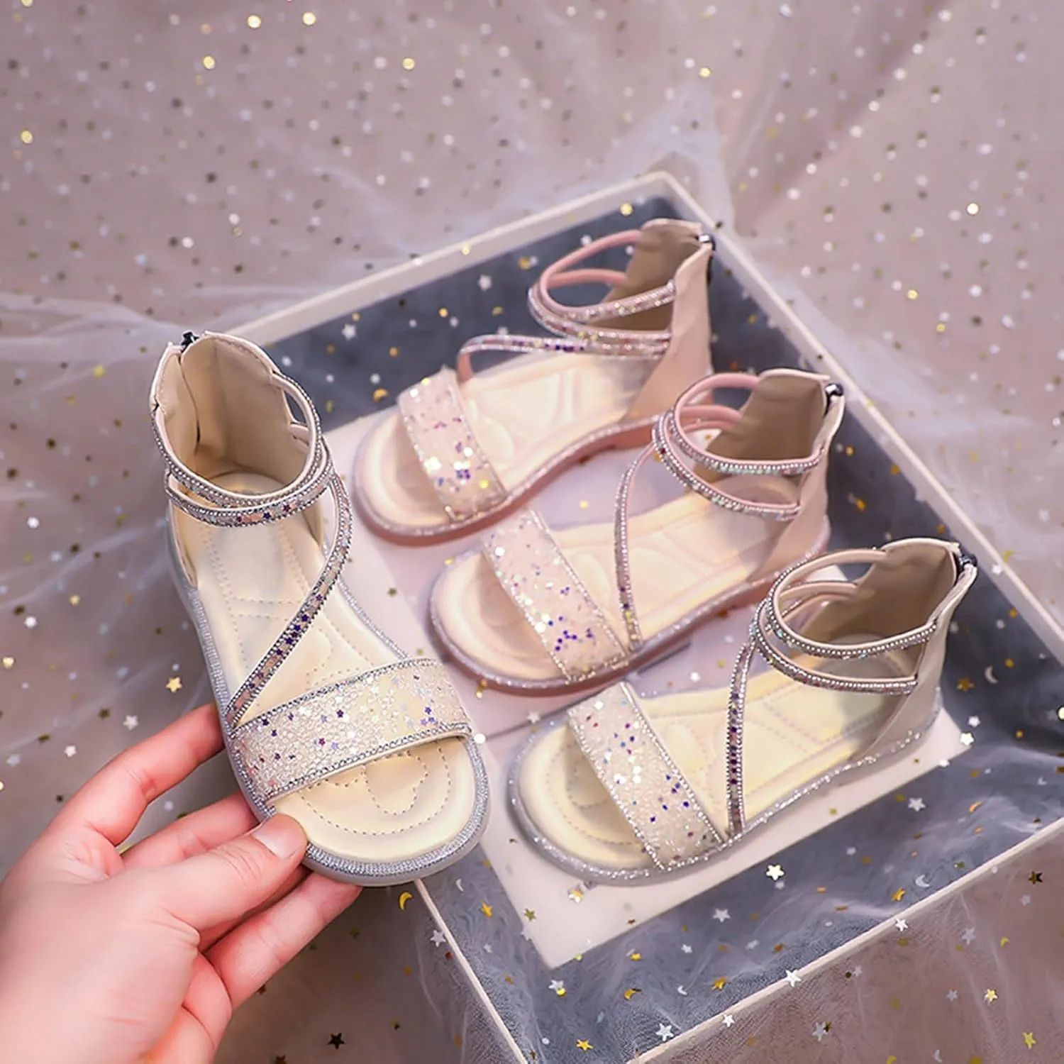 Girls Gladiator Flat Wide Sandals Sequins Glitter Ankle Open Toe Summer Shoes Kids Elegant Sole Rubber Pageant Shoes