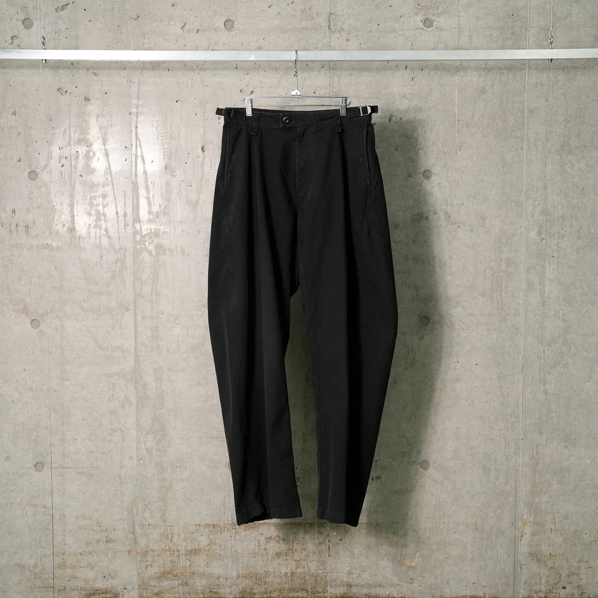 MINIMAL CARGO PANTS / 1000:BLACK