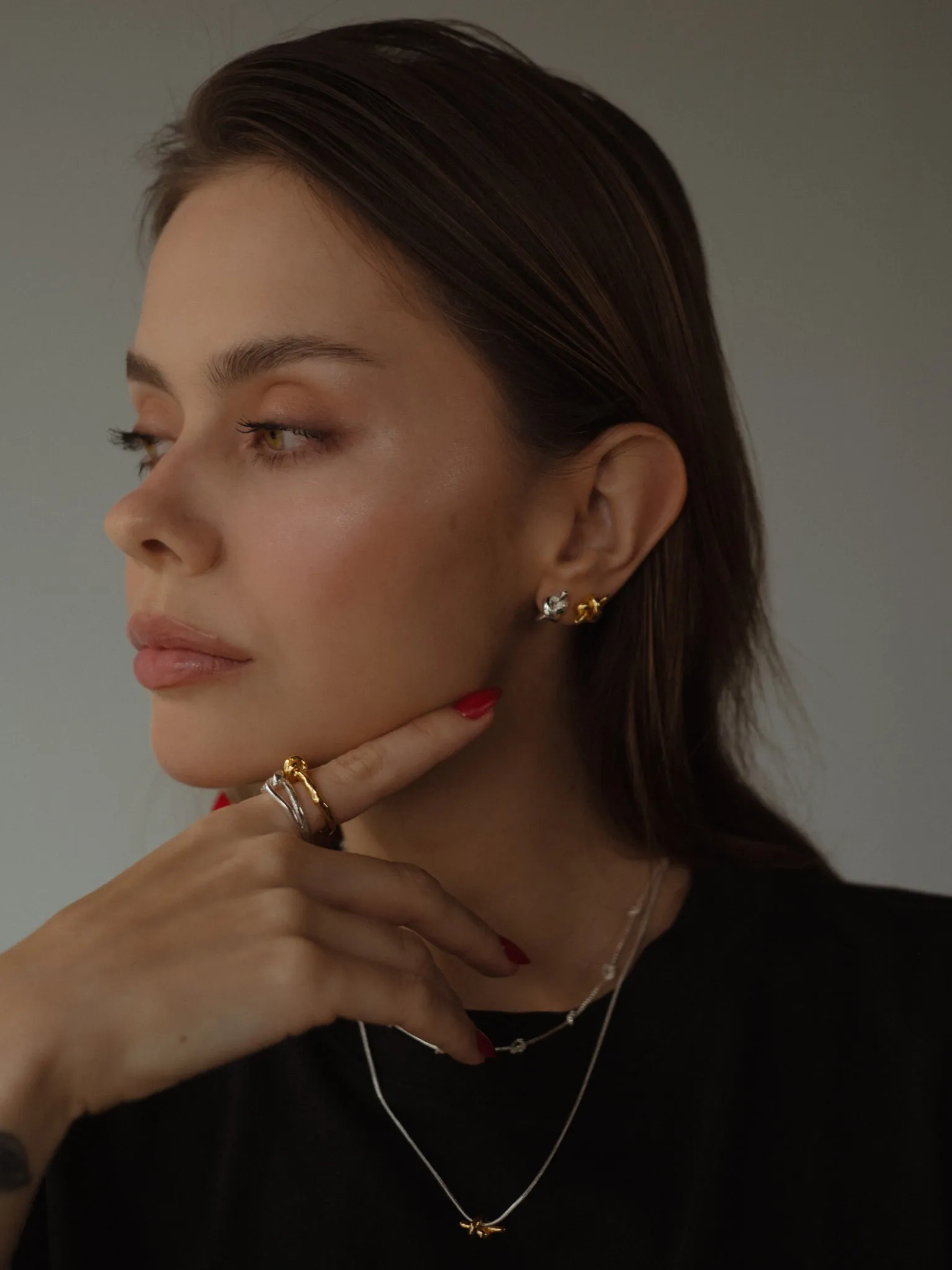 TWIST MINIMAL NECKLACE - GOLD & SILVER